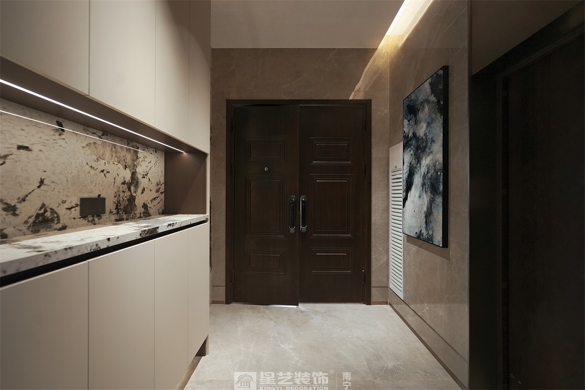 保利君悅灣200平輕奢入戶(hù)裝修完工實(shí)景圖