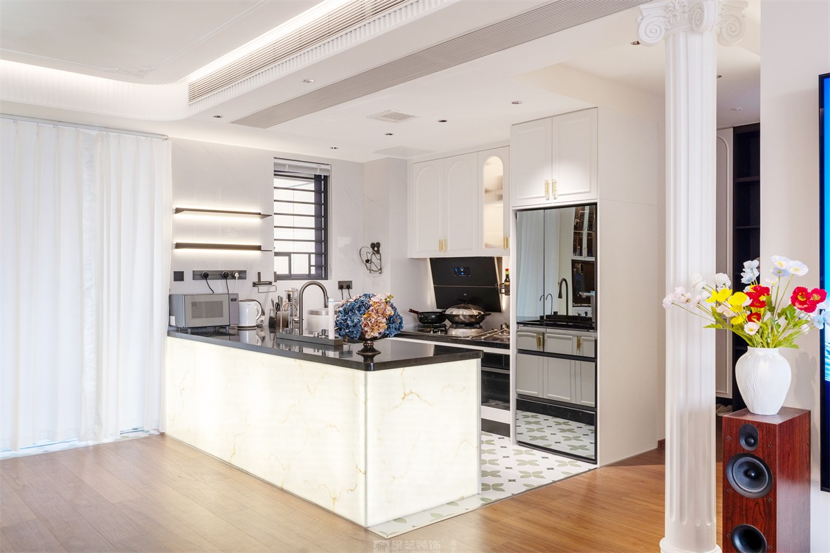 建發(fā)縵云143平法式風(fēng)格廚房裝修實(shí)景圖