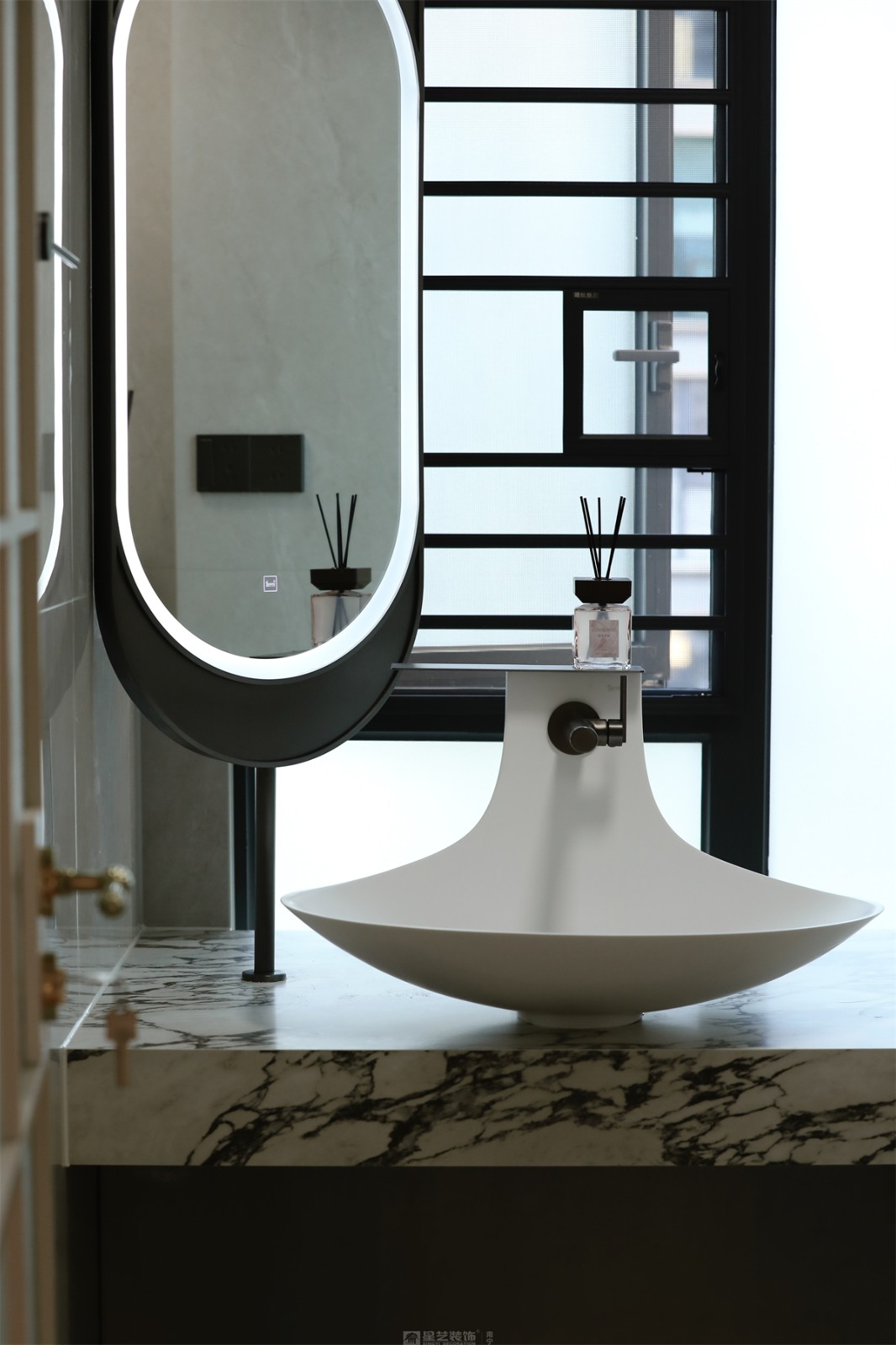 建發(fā)縵云143平法式風(fēng)格衛(wèi)生間裝修實(shí)景圖