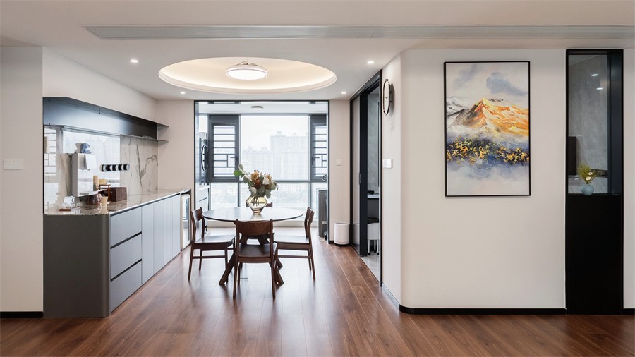 建發(fā)養(yǎng)云184平現(xiàn)代風(fēng)格餐廳裝修完工實(shí)景圖